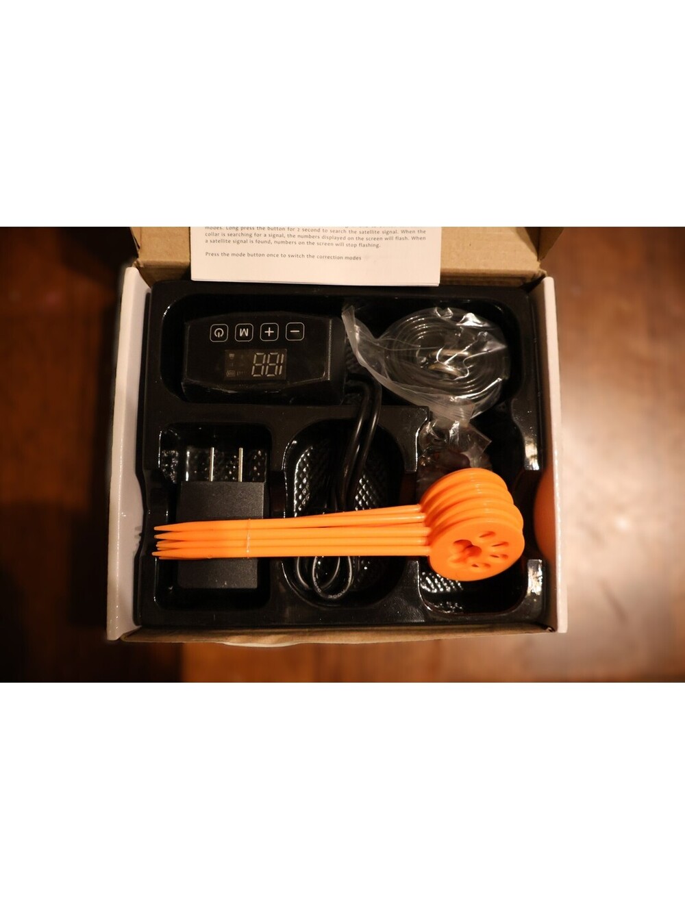 GPS Wireless Fence System All Dogs Collar Containment Adjustable Radius NEW - Picture 3 of 4